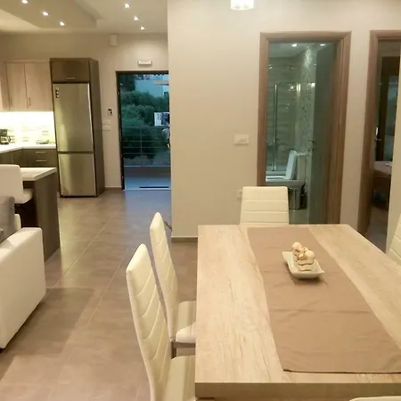 Anastasia's Luxury *